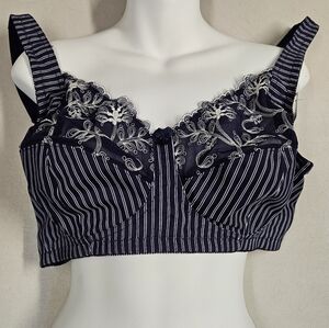 Set Of 2 Naturana Minimizing Bras Size 44DD NWT